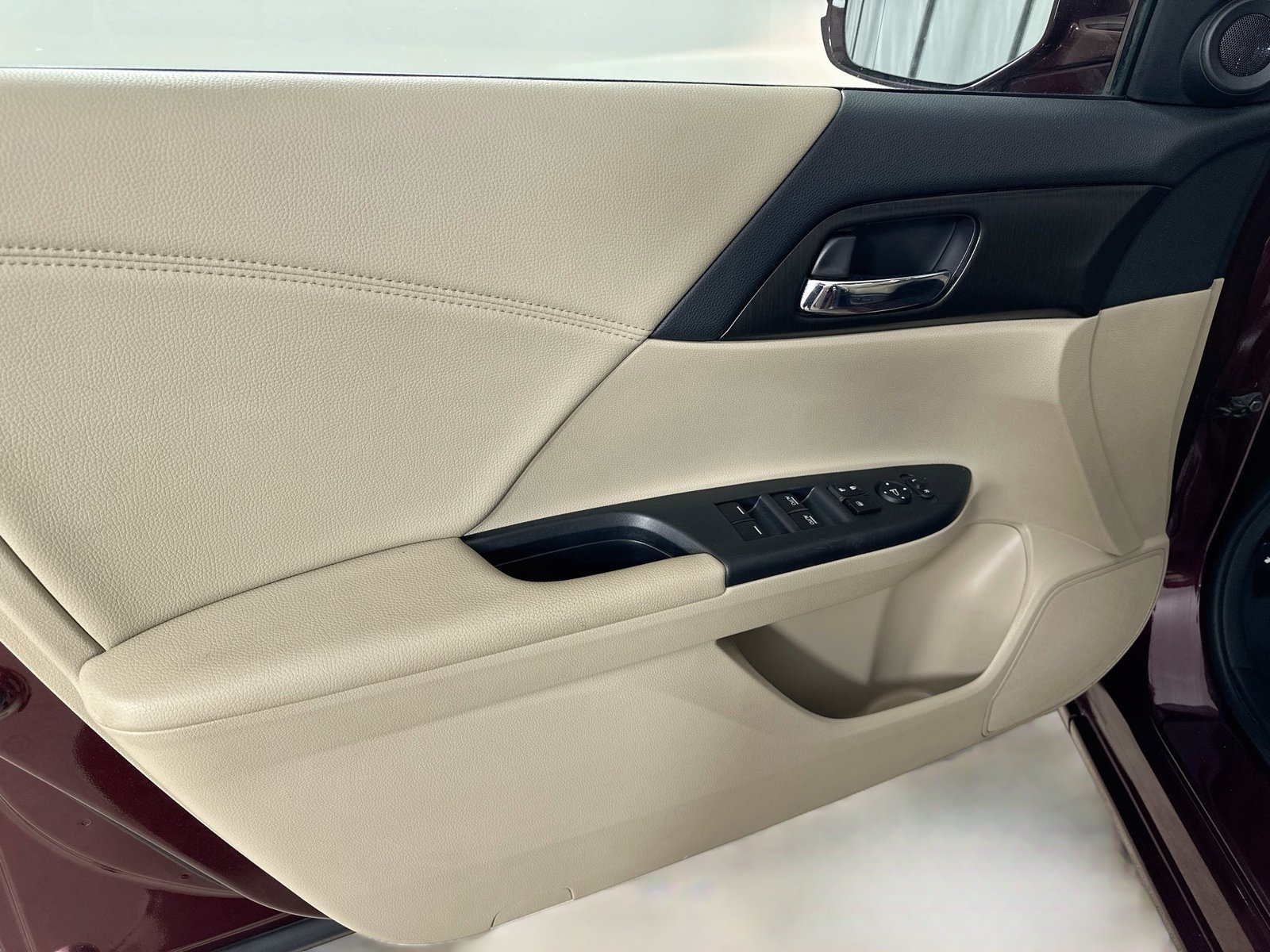 Used 2014 Honda Accord EX image 16