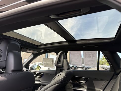Used 2026 Mercedes-Benz GLC 300 4MATIC image 23