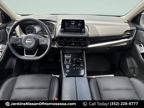 Certified 2024 Nissan Rogue SV w/ SV Premium Package FWD image 22