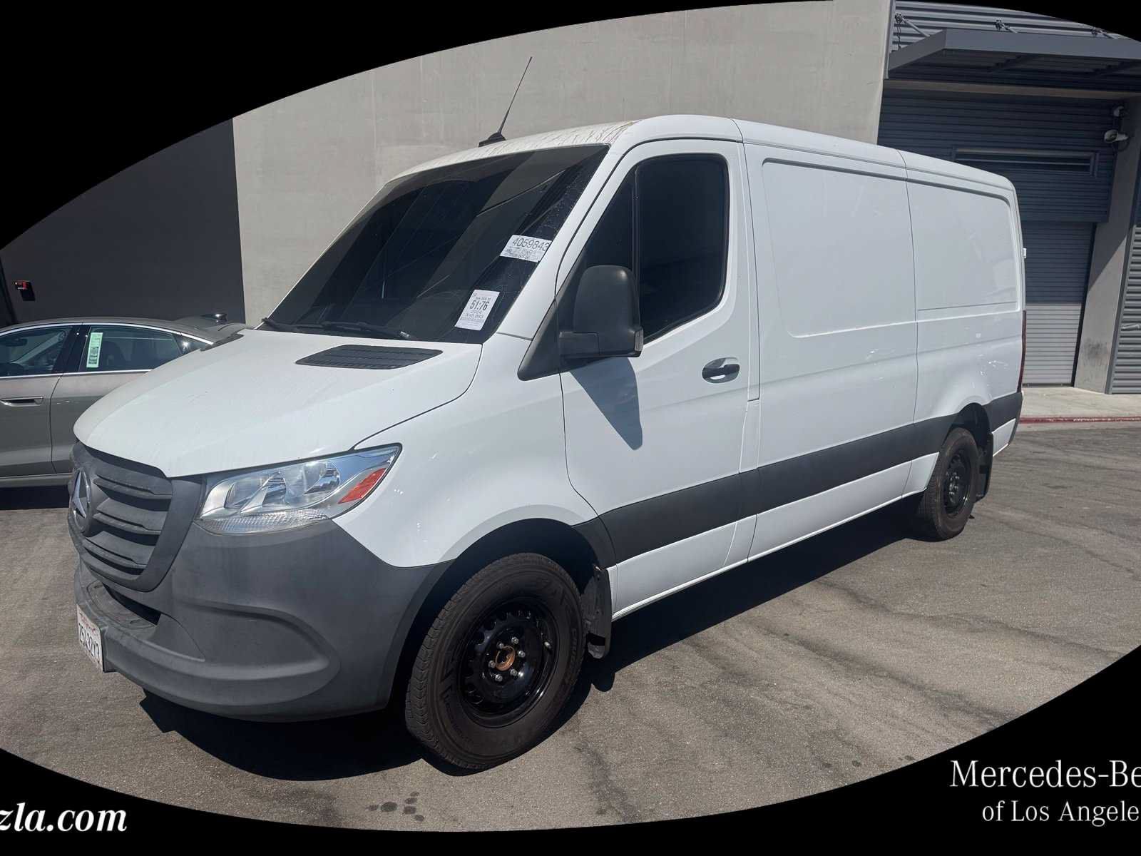 Used 2024 Mercedes-Benz Sprinter 2500 image 1