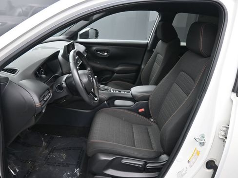 Certified 2024 Honda HR-V Sport image 18