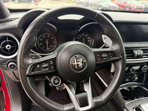 Used 2023 Alfa Romeo Stelvio Sprint AWD/4WD image 3