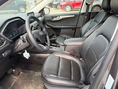 Used 2022 Ford Escape SEL FWD image 9