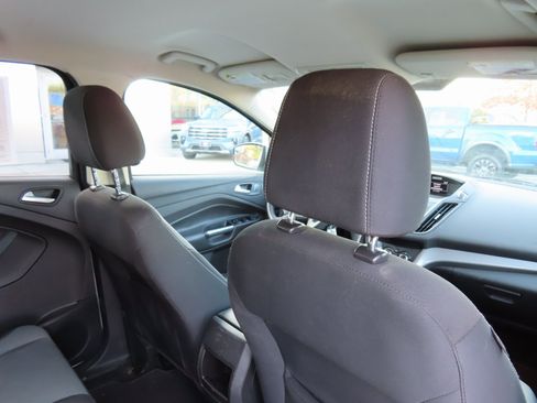 Used 2016 Ford Escape SE image 28