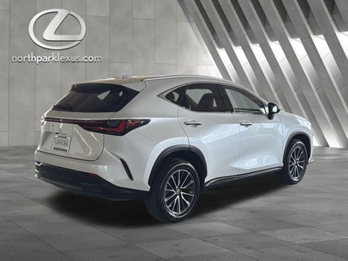 Certified 2025 Lexus NX 250 FWD w/ Accessory Package (Z1) image 5