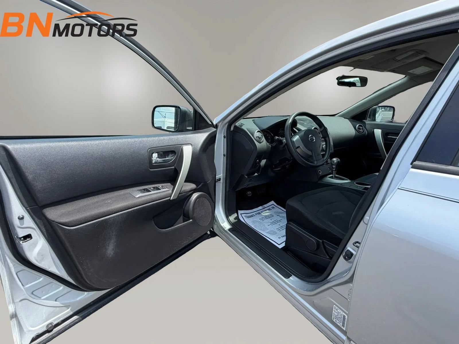 Used 2013 Nissan Rogue S FWD image 9