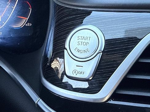 Used 2022 BMW 750i xDrive w/ Executive Package image 40