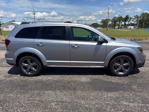 Used 2018 Dodge Journey Crossroad w/ Nav & Sun Group FWD image 7
