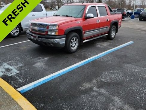 Used 2005 Chevrolet Avalanche Z66 w/ Sun And Sound Package image 1