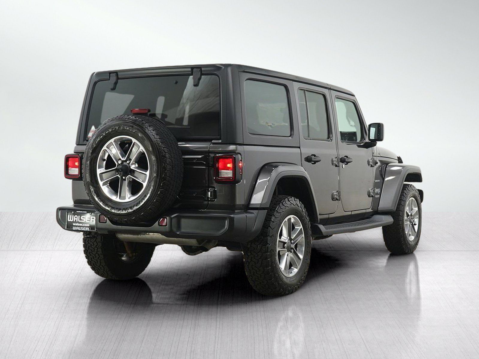 Used 2019 Jeep Wrangler Unlimited Sahara w/ Uconnect 4C Nav & Sound Group AWD/4WD image 6