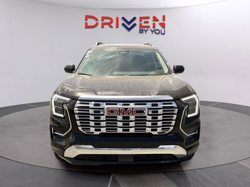 New 2026 GMC Terrain Denali w/ LPO, Floor Liner Package AWD/4WD image 9