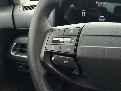 Certified 2025 Kia K4 FWD image 27