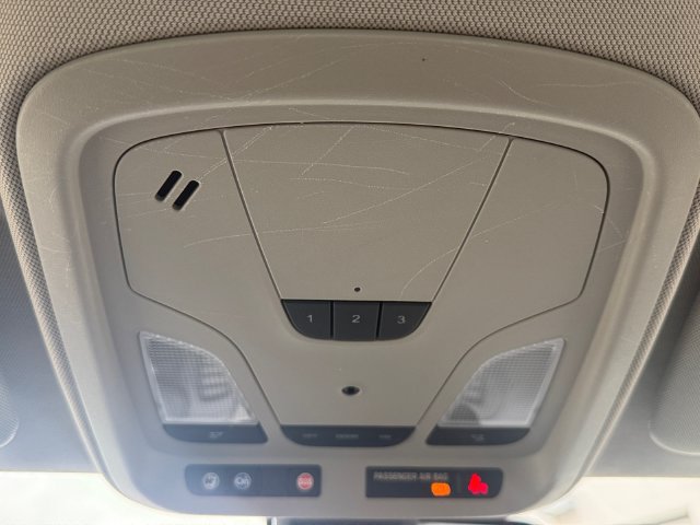 Used 2015 Chevrolet Impala LT w/ Convenience Package FWD image 7