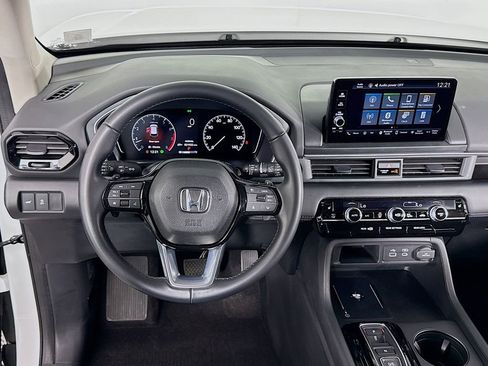 Used 2023 Honda Pilot EX-L image 11