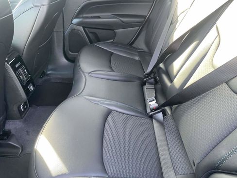 New 2026 Jeep Compass Latitude image 9