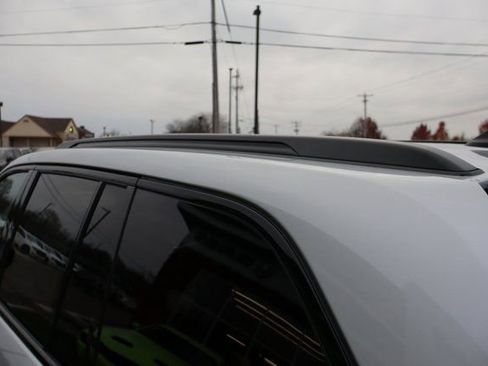 New 2025 Jeep Grand Cherokee Altitude image 25