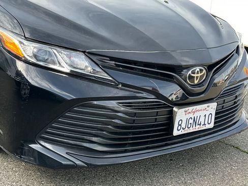 Used 2019 Toyota Camry LE image 8