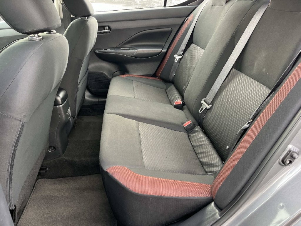 Used 2024 Nissan Versa SR FWD image 19