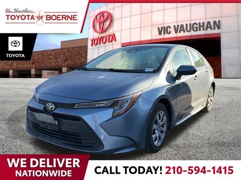 Certified 2025 Toyota Corolla LE image 1