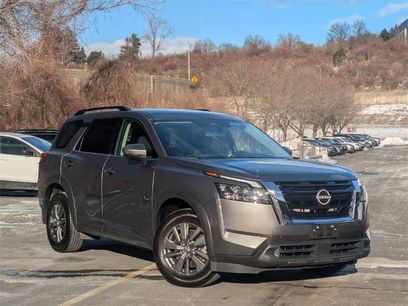 Certified 2024 Nissan Pathfinder SV