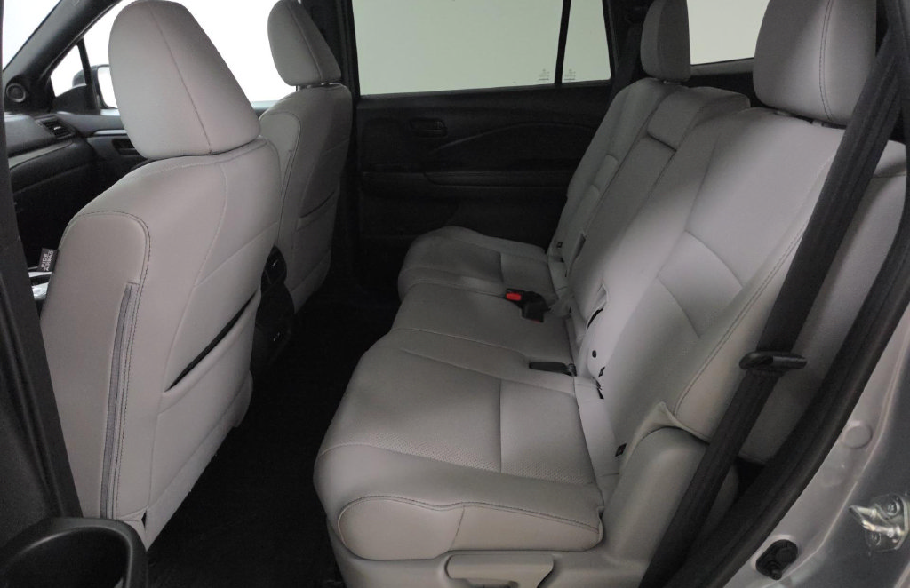 Used 2024 Honda Passport EX-L image 12