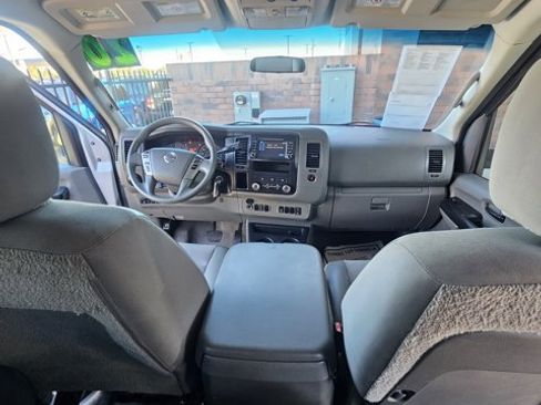 Used 2020 Nissan NV 3500 SV w/ Navigation Package image 15