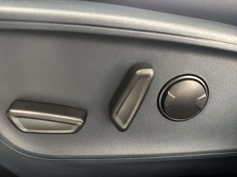 New 2025 Ford Maverick Lariat w/ 4K Tow Package image 17