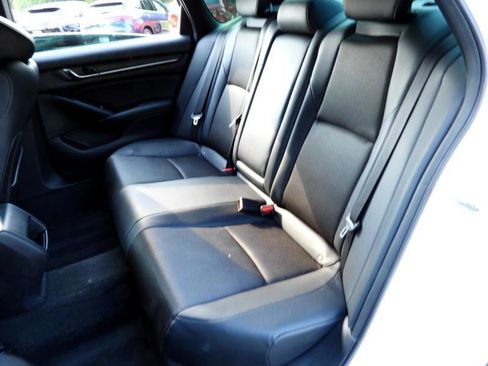 Used 2020 Honda Accord Sport image 30