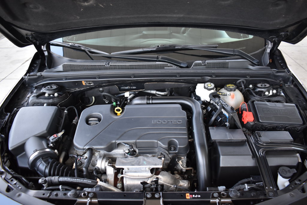 Used 2025 Chevrolet Malibu LT FWD image 13