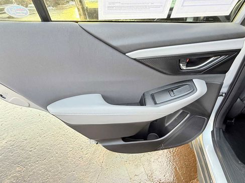 Used 2025 Subaru Outback Premium w/ Popular Package #1A image 15