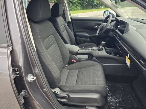 New 2027 Honda HR-V LX image 14