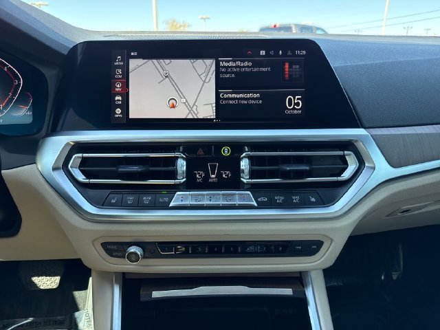 Used 2020 BMW 330i xDrive Sedan w/ Driving Assistance Package AWD/4WD image 18