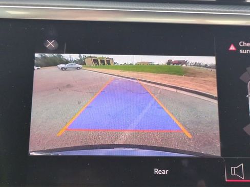 Used 2021 Audi Q3 2.0T Premium image 21