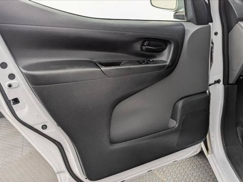 Used 2018 Nissan NV200 SV w/ Navigation Package FWD image 13