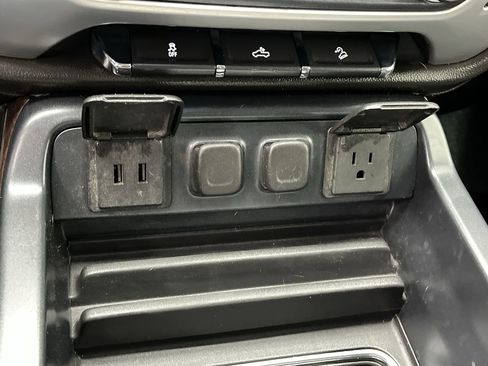 Used 2018 GMC Sierra 1500 SLE image 21