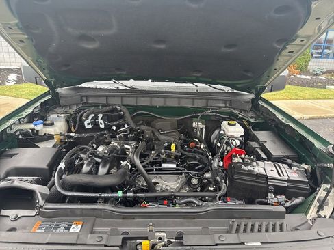 Certified 2024 Ford Bronco Black Diamond image 38