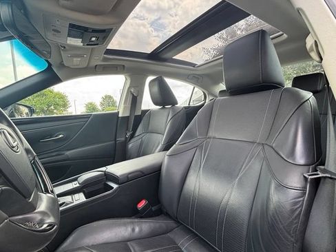 Used 2019 Lexus ES 350 w/ Accessory Package 2 FWD image 29