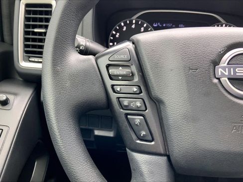 Used 2022 Nissan Frontier SV w/ Technology Package RWD image 23