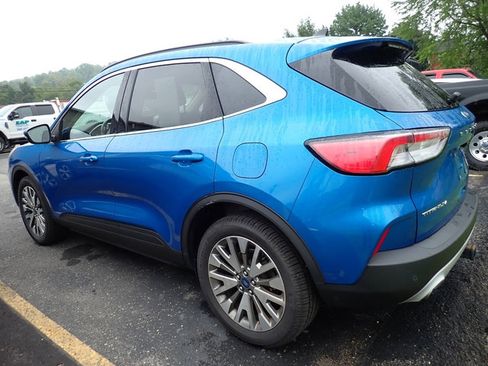Used 2020 Ford Escape Titanium AWD/4WD image 2