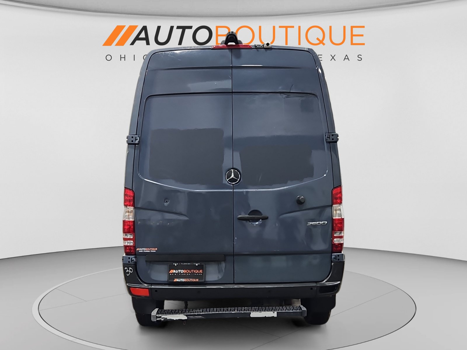 Used 2018 Mercedes-Benz Sprinter 2500 image 4
