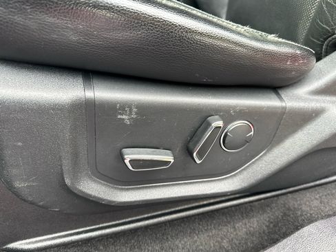 Used 2017 Ford F350 Lariat w/ Lariat Value Package image 19