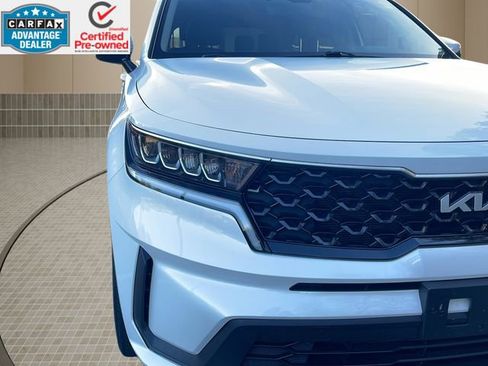 Used 2022 Kia Sorento S image 10