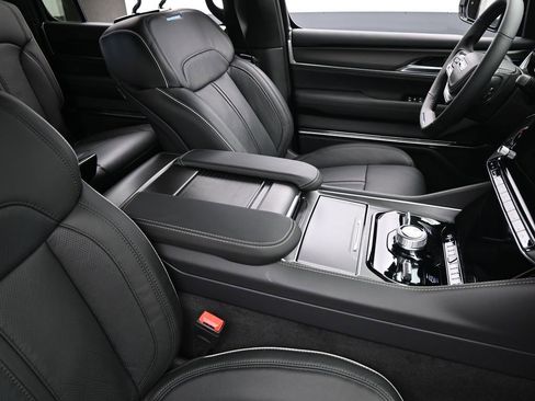 Used 2024 Jeep Grand Wagoneer Series II w/ Quick Order Packagew 28T image 46