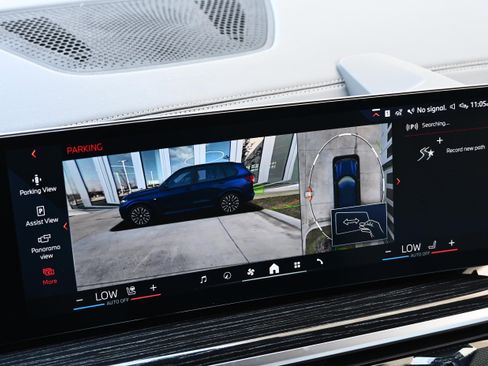 Certified 2025 BMW X5 xDrive40i w/ M Sport Package image 33