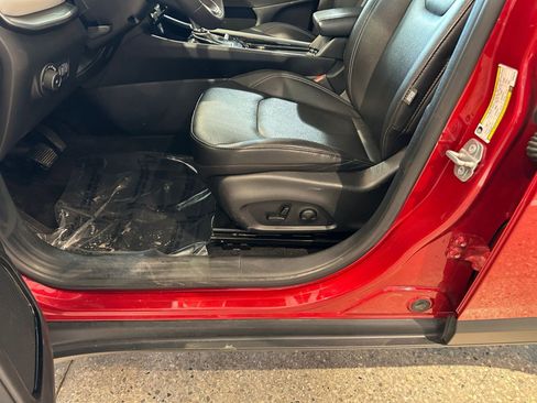 Used 2025 Jeep Compass Limited image 23