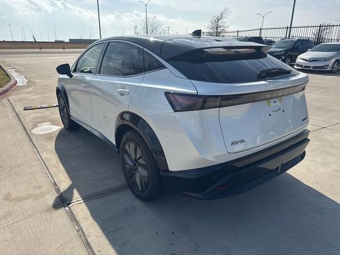 Used 2023 Nissan Ariya FWD image 4