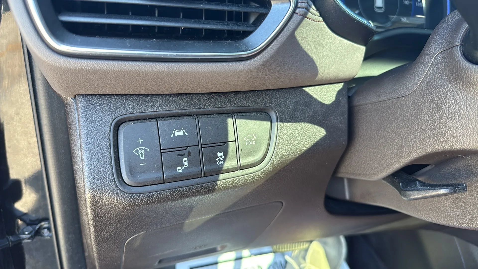 Used 2020 Hyundai Santa Fe SEL FWD image 22
