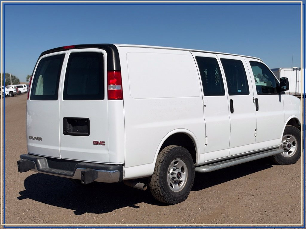 Used 2020 GMC Savana 2500 w/ Driver Convenience Package RWD image 3