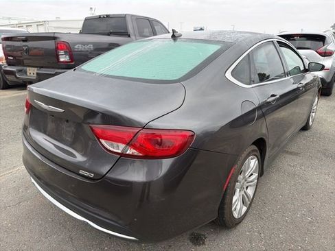 Used 2015 Chrysler 200 Limited w/ Convenience Group image 7