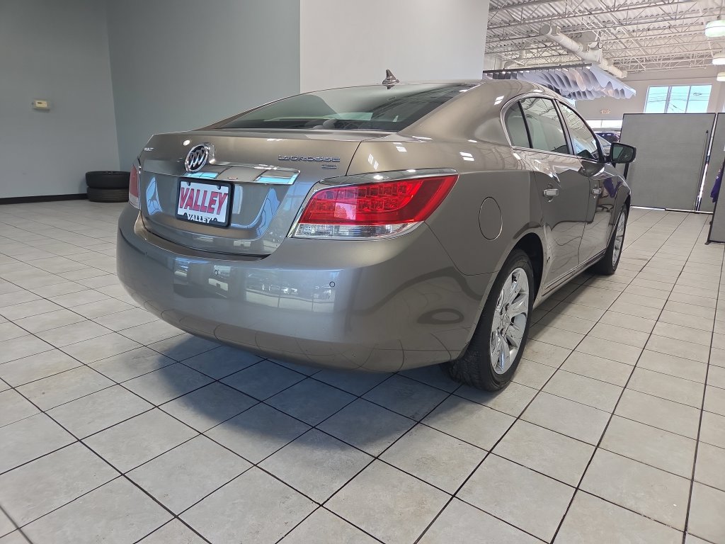 Used 2011 Buick LaCrosse CXL FWD image 12